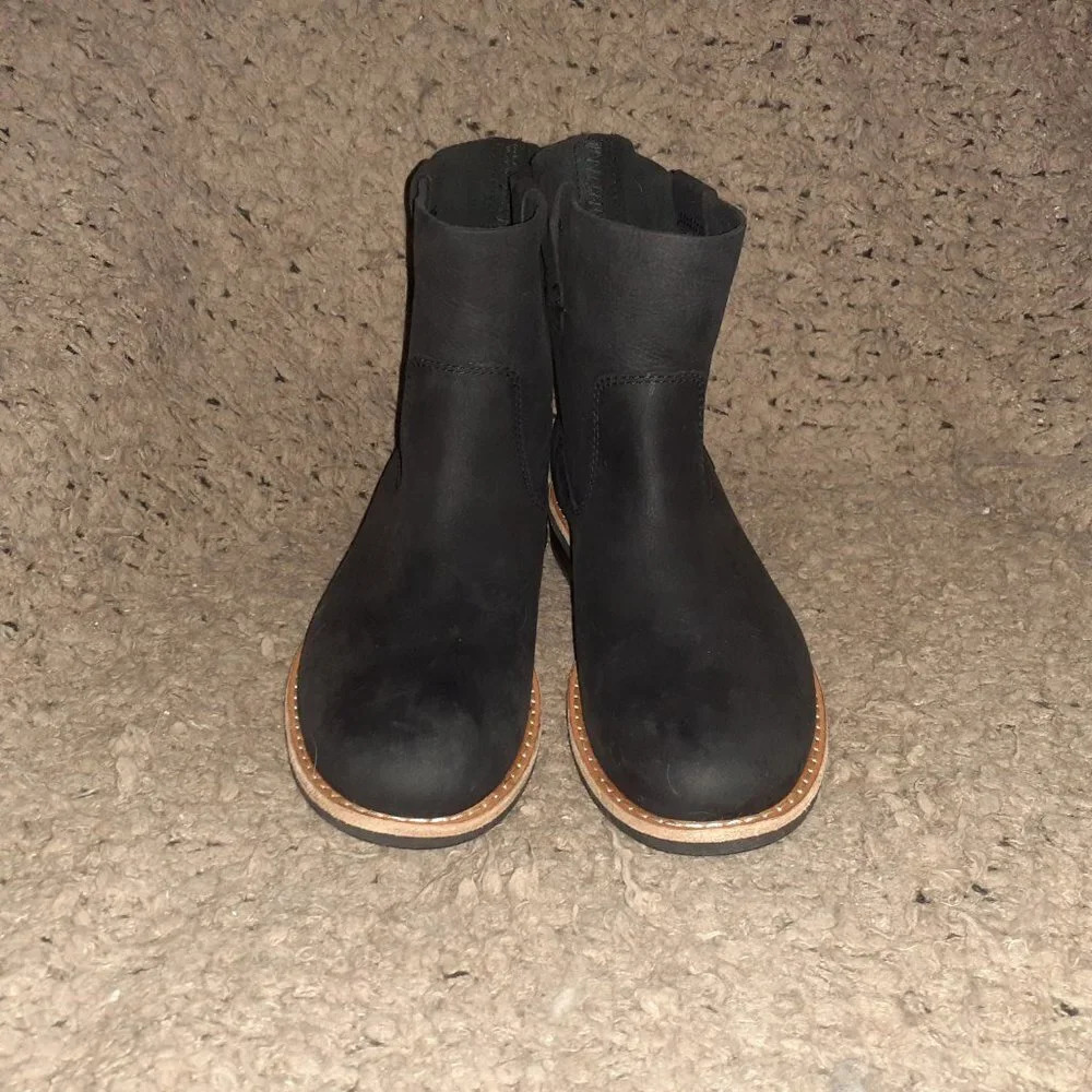 ROOTS-Canada-Black Nubuck Leather-THE SHORTY BOOT- Size 7-NEW/NO BOX - Picture 3 of 7